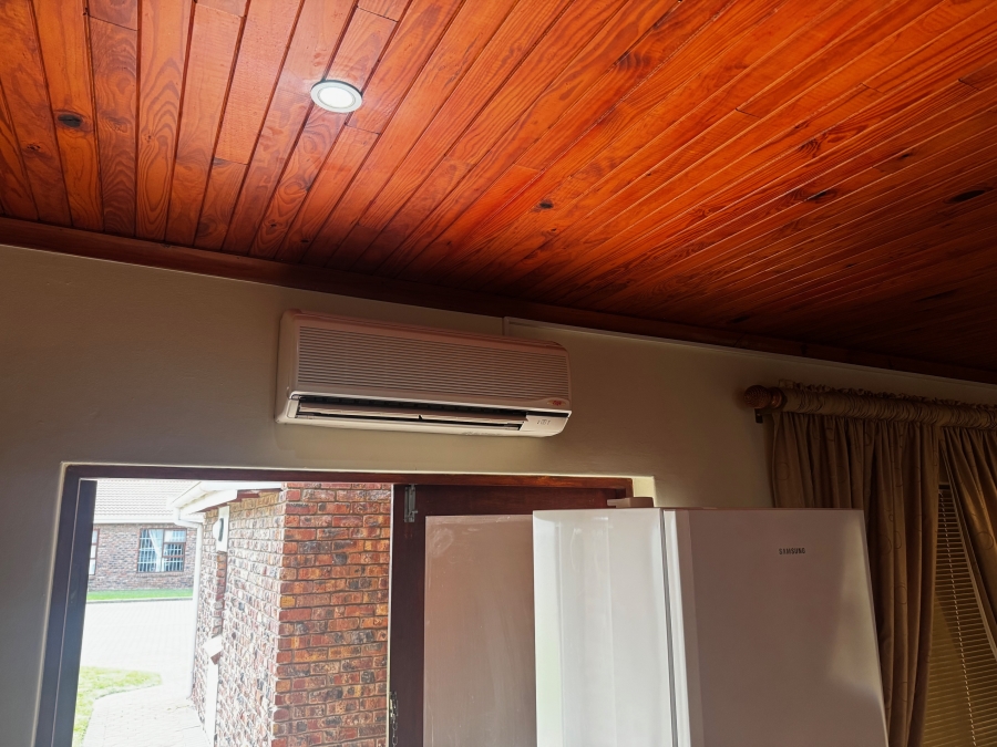 3 Bedroom Property for Sale in Hartenbos Central Western Cape